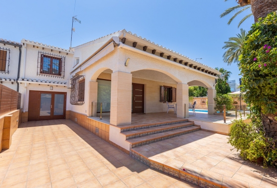 Reventa - Villa - Orihuela Costa - Punta Prima