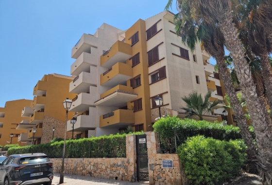 Resale - Apartment / flat - Orihuela Costa - Punta Prima