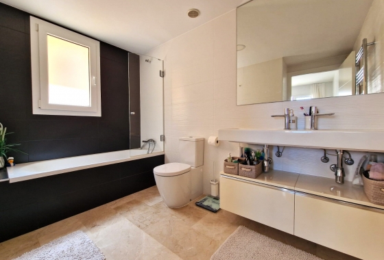 Resale - Apartment / flat - Orihuela Costa - Punta Prima