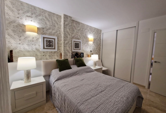 Resale - Apartment / flat - Orihuela Costa - Punta Prima