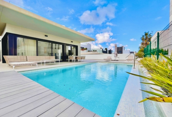 Resale - Villa - Orihuela Costa - Cabo Roig