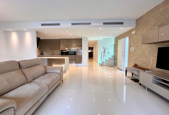 Resale - Villa - Orihuela Costa - Cabo Roig