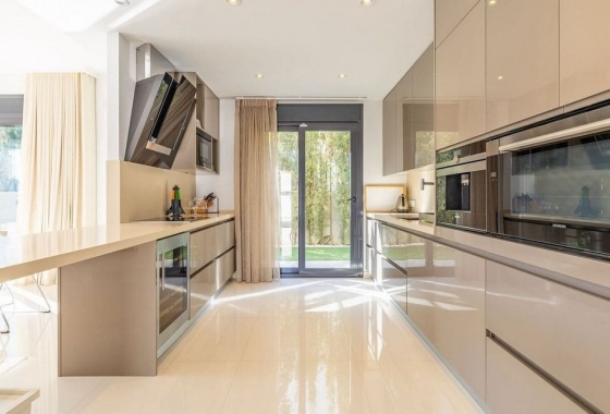 Resale - Villa - Orihuela Costa - Cabo Roig