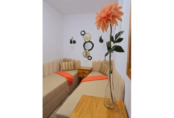 Resale - Apartment / flat - Torrevieja - Torrelamata - La Mata