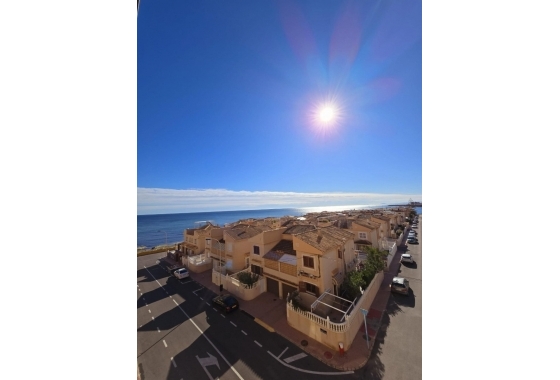 Resale - Apartment / flat - Torrevieja - Torrelamata - La Mata