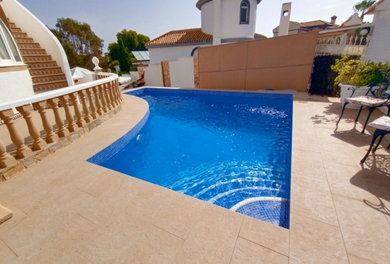 Reventa - Villa - Orihuela Costa - La Zenia