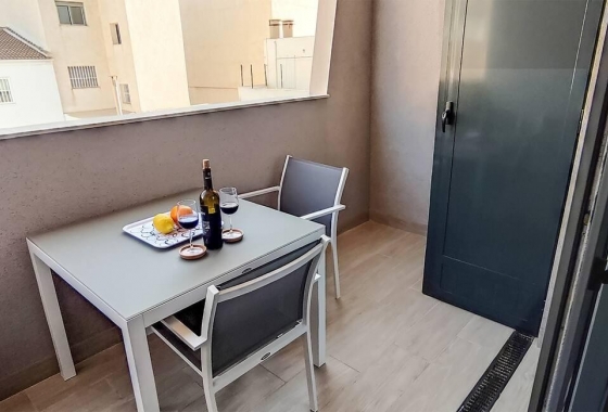 Reventa - Apartamento / piso - Torrevieja - Centro