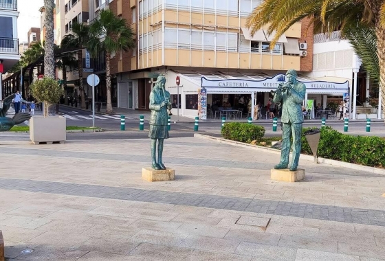 Reventa - Apartamento / piso - Torrevieja - Centro