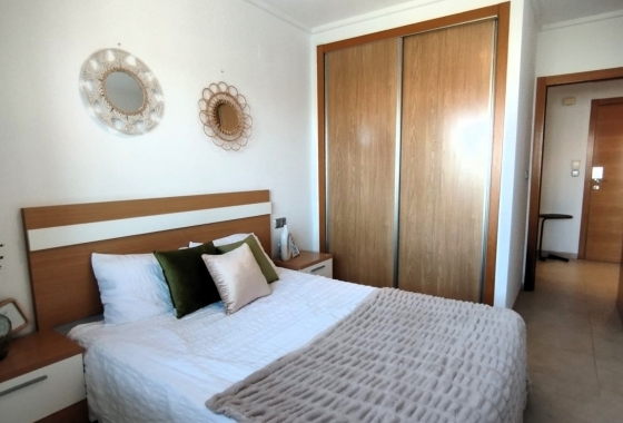 Reventa - Apartamento / piso - Alicante -  Urbanización