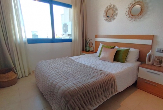 Reventa - Apartamento / piso - Alicante -  Urbanización