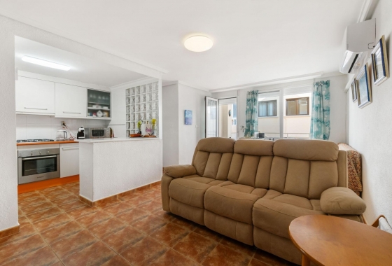 Resale - Apartment / flat - La Mata