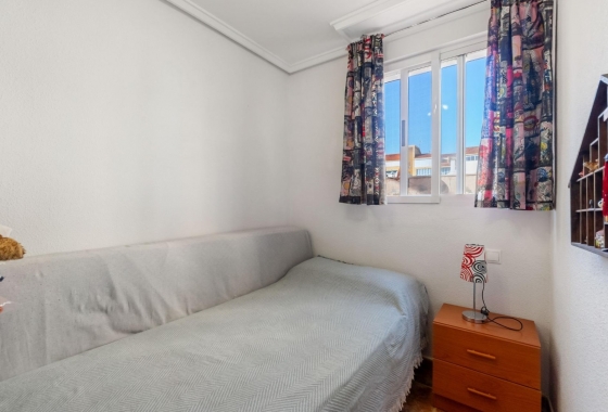 Resale - Apartment / flat - La Mata