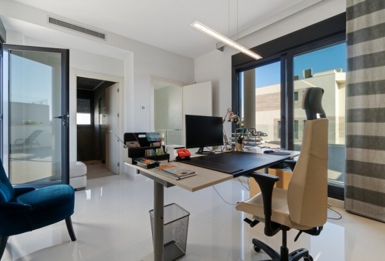 Resale - Villa - Campoamor