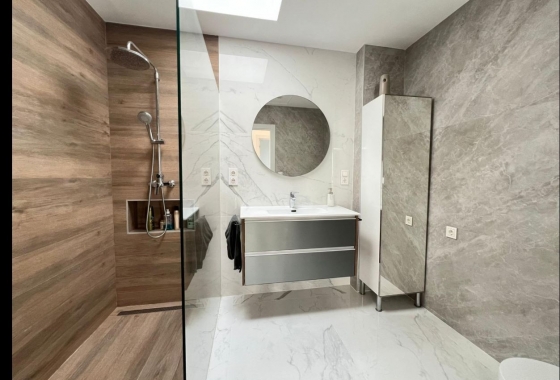 Rynek Wtórny - Willa - La Mata