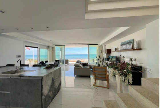 Rynek Wtórny - Willa - La Mata