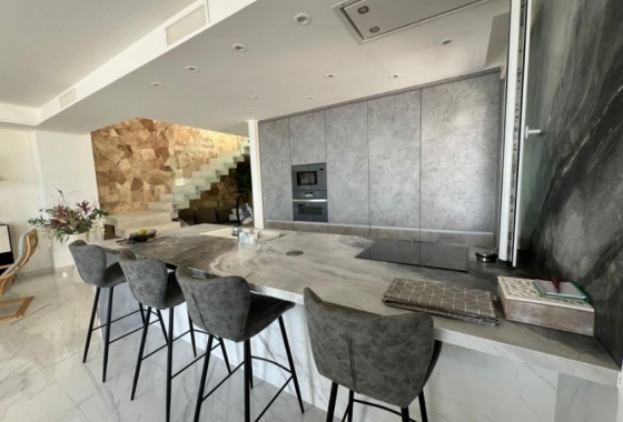 Rynek Wtórny - Willa - La Mata