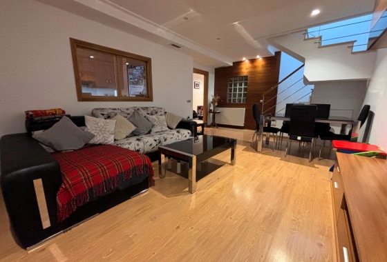 Rynek Wtórny - Poddasze - Santa Pola