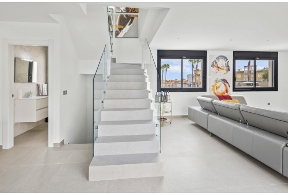 Resale - Villa - Algorfa