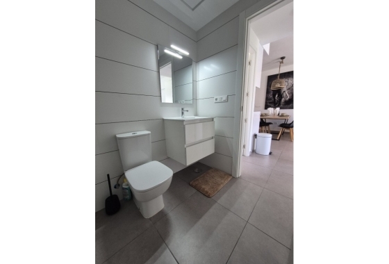 Reventa - Apartamento / piso - Villamartin