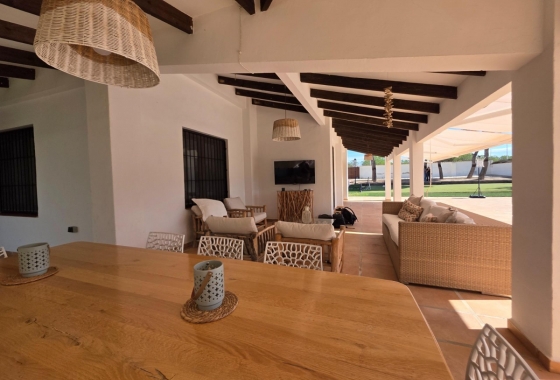 Rynek Wtórny - Willa - Santa Pola