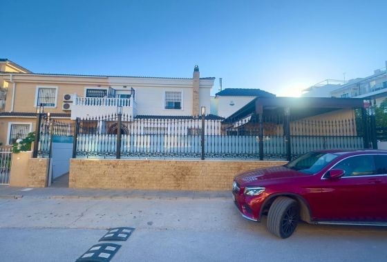 Reventa - Adosado - Orihuela Costa - La Zenia