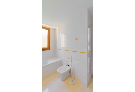 Rynek Wtórny - Apartament - Punta Prima