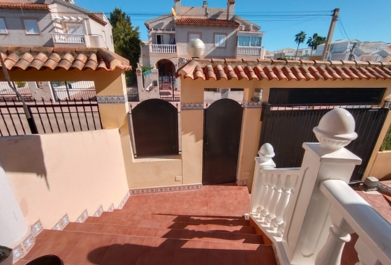 Rynek Wtórny - Willa - Guardamar del Segura - Urbanizaciones