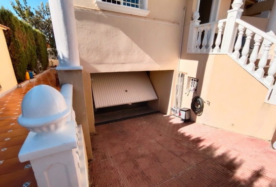 Rynek Wtórny - Willa - Guardamar del Segura - Urbanizaciones