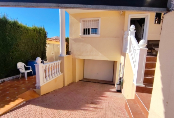 Rynek Wtórny - Willa - Guardamar del Segura - Urbanizaciones