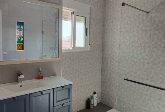 Rynek Wtórny - Willa - Guardamar del Segura - Urbanizaciones