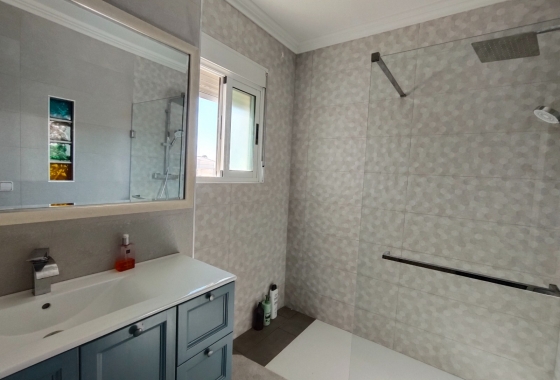 Rynek Wtórny - Willa - Guardamar del Segura - Urbanizaciones