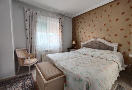 Rynek Wtórny - Willa - Guardamar del Segura - Urbanizaciones