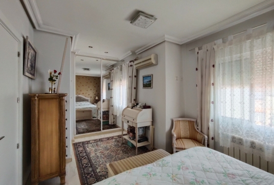 Rynek Wtórny - Willa - Guardamar del Segura - Urbanizaciones