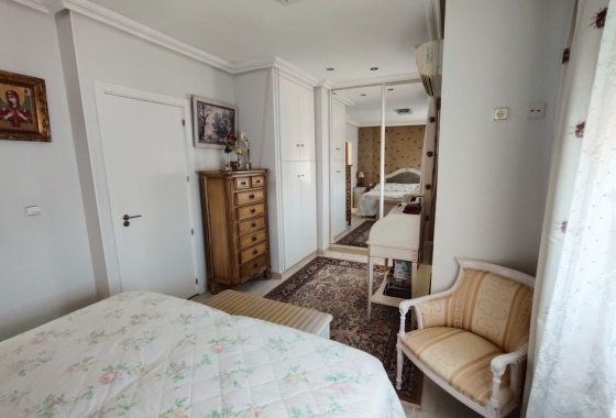 Rynek Wtórny - Willa - Guardamar del Segura - Urbanizaciones