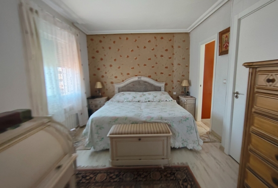 Rynek Wtórny - Willa - Guardamar del Segura - Urbanizaciones