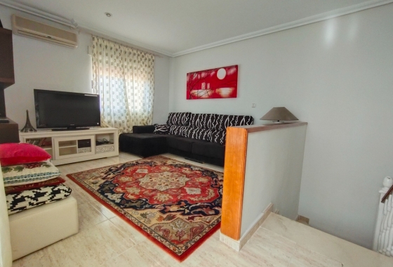 Rynek Wtórny - Willa - Guardamar del Segura - Urbanizaciones