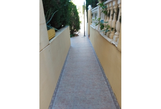 Rynek Wtórny - Willa - Guardamar del Segura - Urbanizaciones