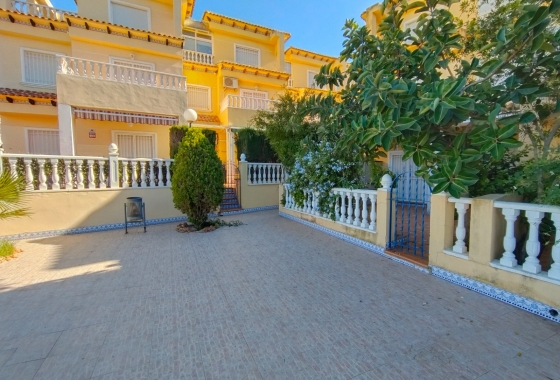 Rynek Wtórny - Willa - Guardamar del Segura - Urbanizaciones