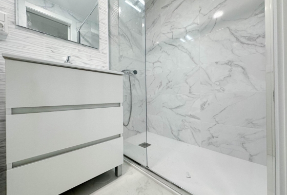 Reventa - Apartamento / piso - Santa Pola