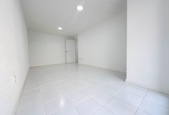 Reventa - Apartamento / piso - Santa Pola