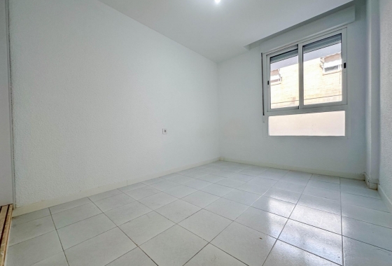 Reventa - Apartamento / piso - Santa Pola