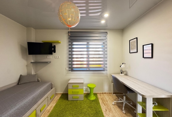 Rynek Wtórny - Poddasze - Torrevieja - Torrevieja - Playa de los Locos