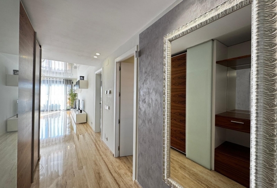 Rynek Wtórny - Poddasze - Torrevieja - Torrevieja - Playa de los Locos