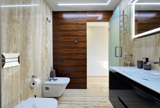 Rynek Wtórny - Poddasze - Torrevieja - Torrevieja - Playa de los Locos