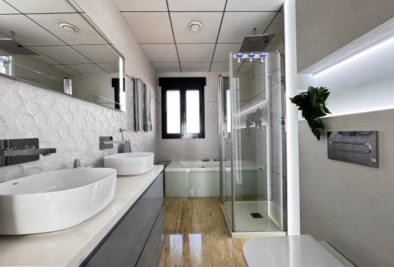 Rynek Wtórny - Poddasze - Torrevieja - Torrevieja - Playa de los Locos