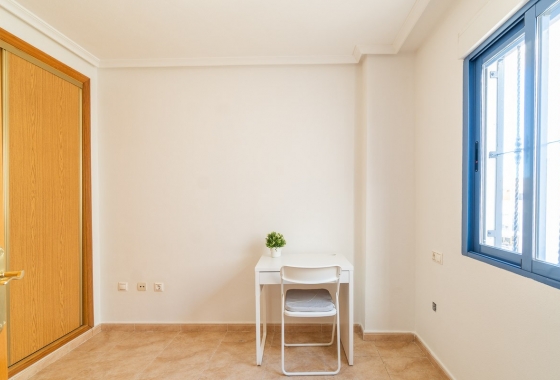 Rynek Wtórny - Poddasze - Torrevieja - Torrevieja - Playa del Cura