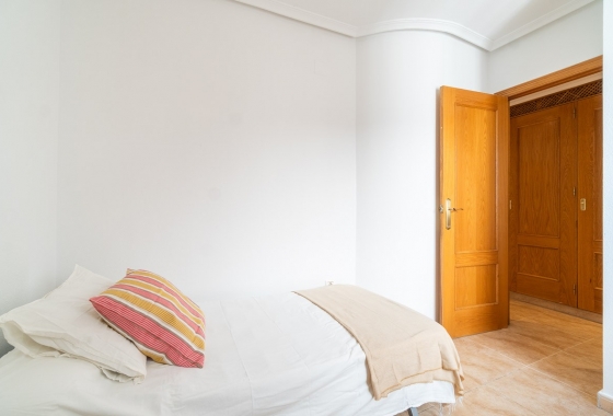 Rynek Wtórny - Poddasze - Torrevieja - Torrevieja - Playa del Cura