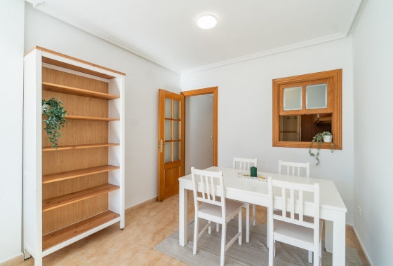 Rynek Wtórny - Poddasze - Torrevieja - Torrevieja - Playa del Cura