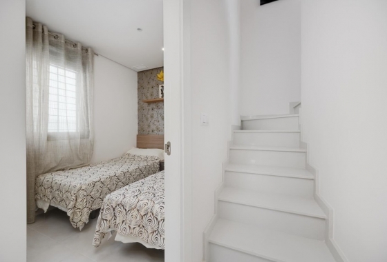 Rynek Wtórny - Bliźniak - Torrevieja - Nueva Torrevieja - Aguas Nuevas