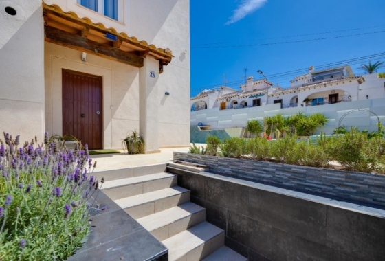 Rynek Wtórny - Willa - Torrevieja - Playa de La Acequion